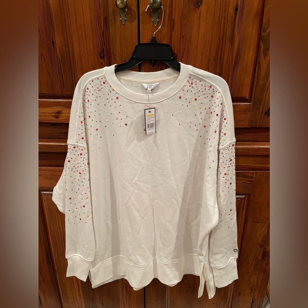 Crown & Ivy Sweeper sweatshirt. Loose fit. Size L. New with tags.